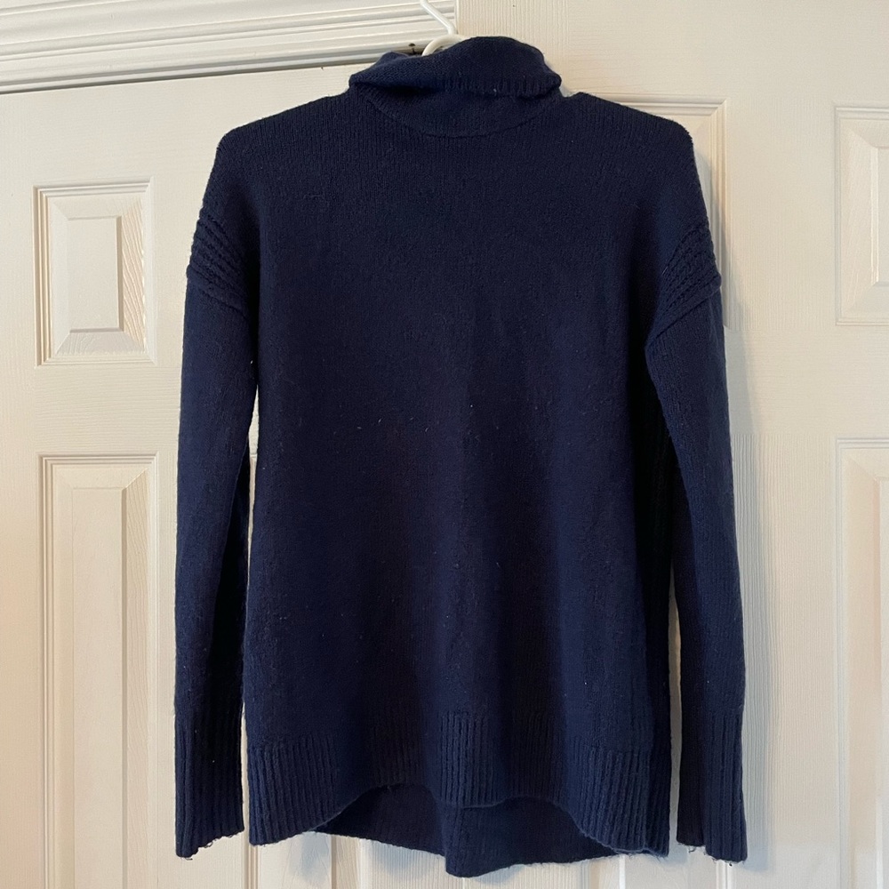Gap navy blue turtleneck sweater
